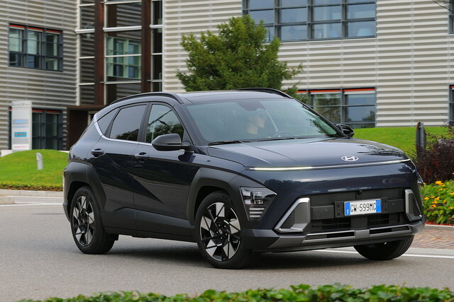 hyundai kona 16 hev prova 2024 12 08