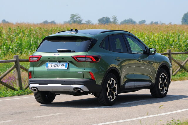 ford kuga 25 fhev active x cvt 2024 11 03