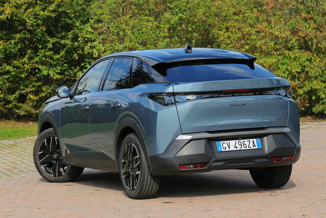 peugeot 3008 12 hybrid prova 2024 12 07