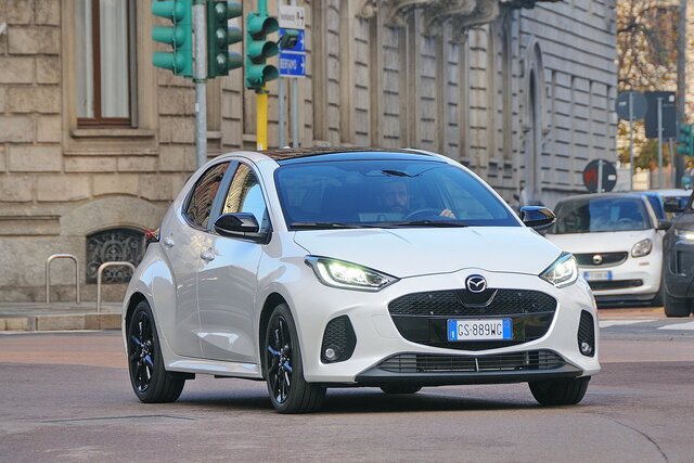 mazda 2 15 hybrid prova 2025 01 05