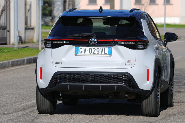 toyota yaris cross gr prova 2025 04 07