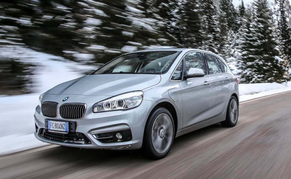 BMW Serie 2 Active Tourer prova, scheda tecnica, opinioni e dimensioni