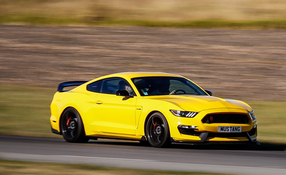 Ford Mustang Fastback Prova Scheda Tecnica Opinioni E Dimensioni Shelby Gt350r