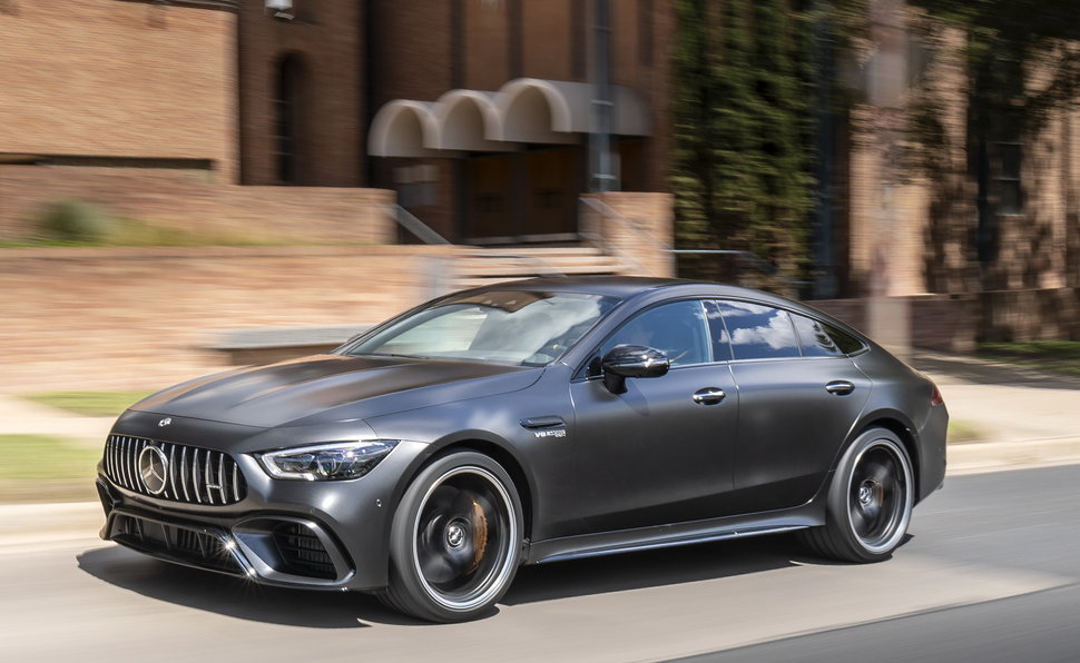 Mercedes AMG GT Coupé 4