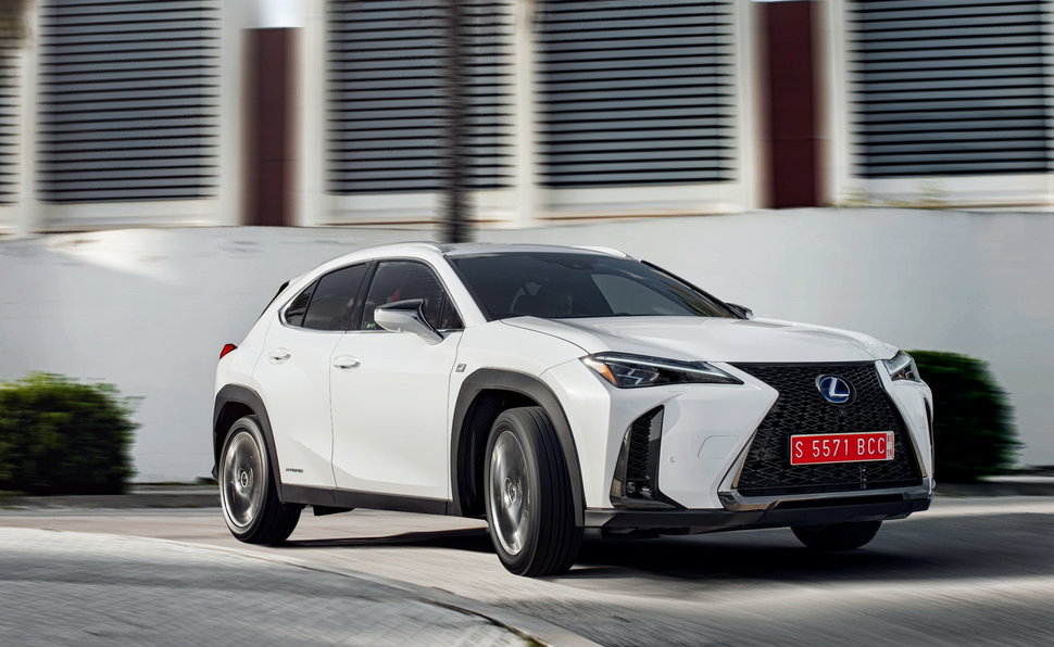 Lexus Ux Prova Scheda Tecnica Opinioni E Dimensioni Hybrid F Sport