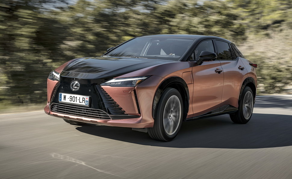 Lexus RZ