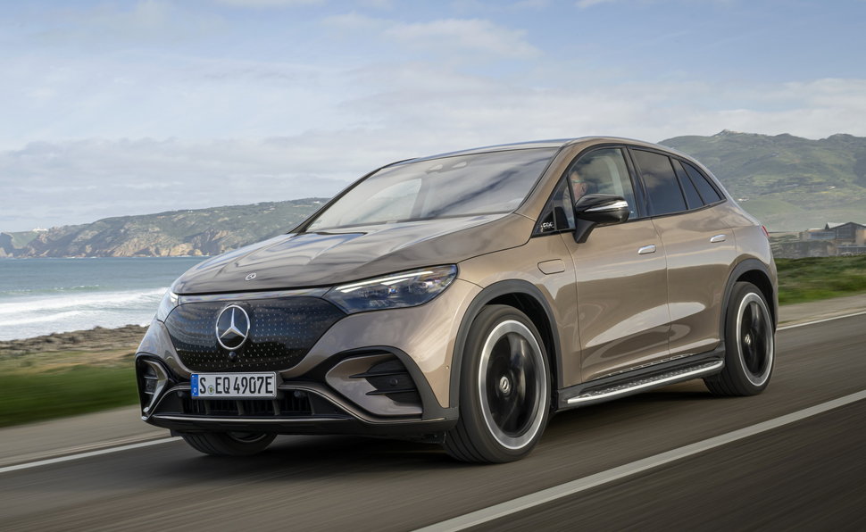 Mercedes EQE SUV