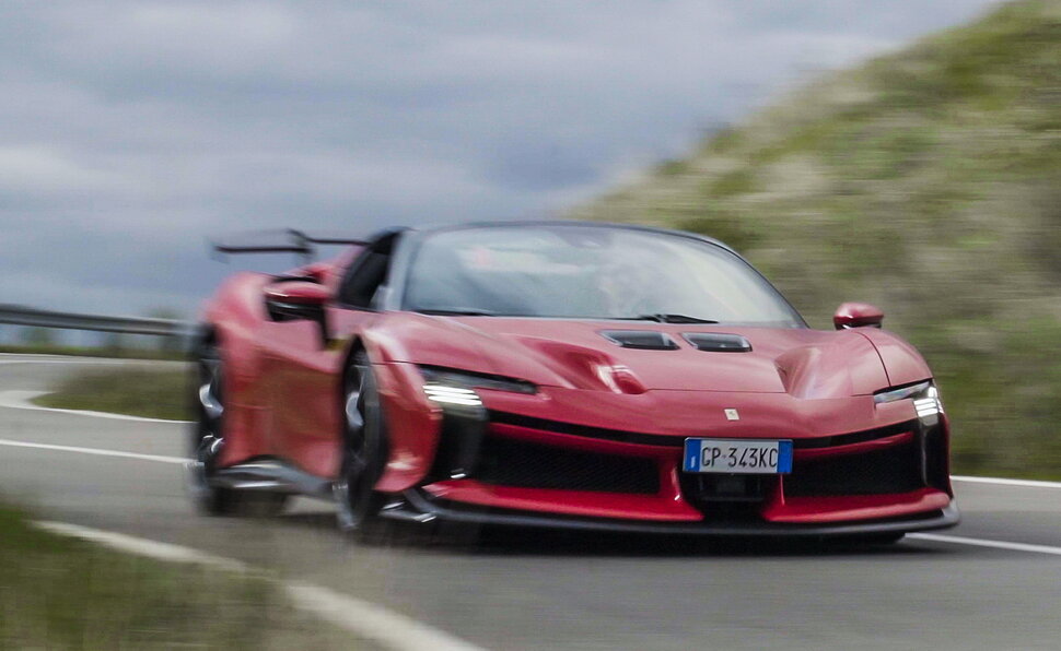 Ferrari SF90 Spider