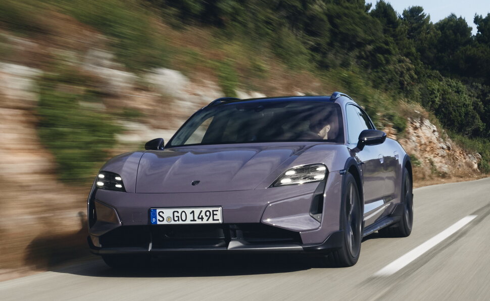 Porsche Taycan Cross Turismo