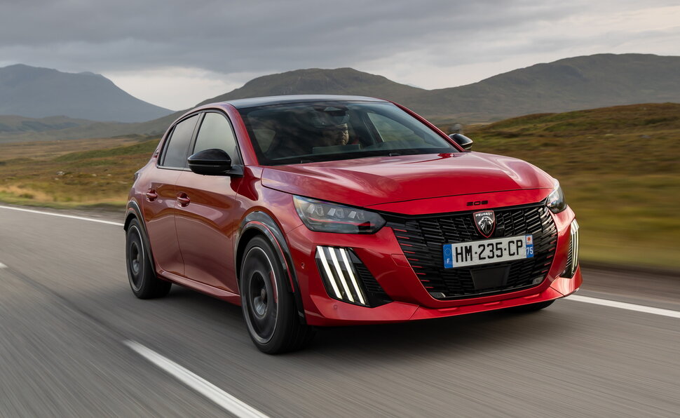 Peugeot e-208