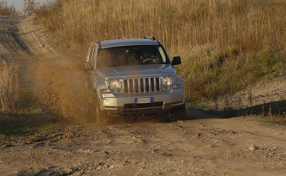 Prova Jeep Cherokee Scheda Tecnica Opinioni E Dimensioni 2 8 Crd