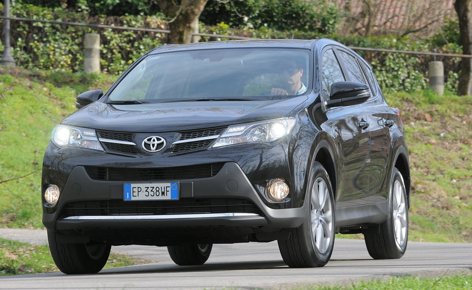 Prova Toyota Rav4 Scheda Tecnica Opinioni E Dimensioni 2 2 D 4d 4wd