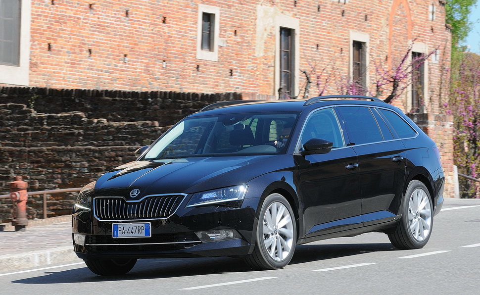 Prova Skoda Superb Wagon Scheda Tecnica Opinioni E Dimensioni 2 0