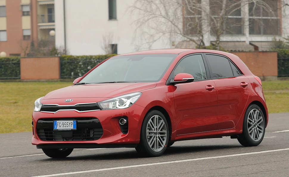 Prova Kia Rio Scheda Tecnica Opinioni E Dimensioni 1 0 T Gdi 100 Cv Cool