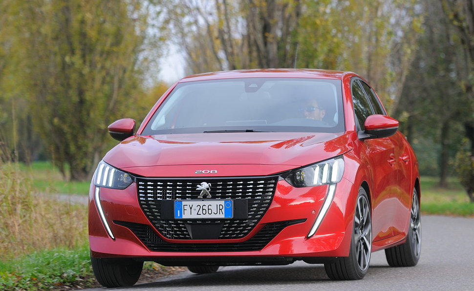 Peugeot 208