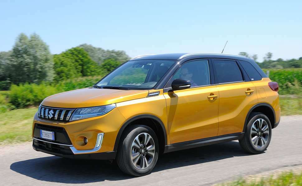 Suzuki suv deals hybrid 2021