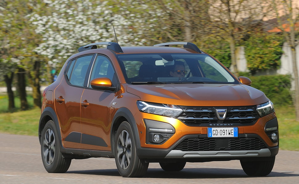 Prova Dacia Sandero Stepway Scheda Tecnica Opinioni E Dimensioni 1.0 ...