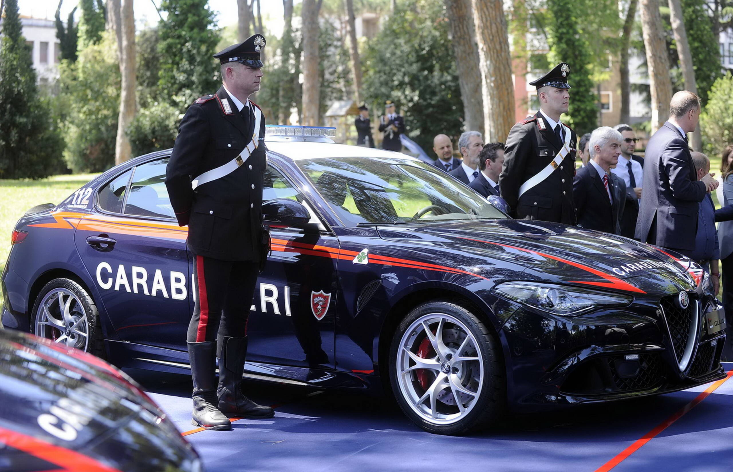 alfa-romeo-giulia-carabinieri_04.jpg