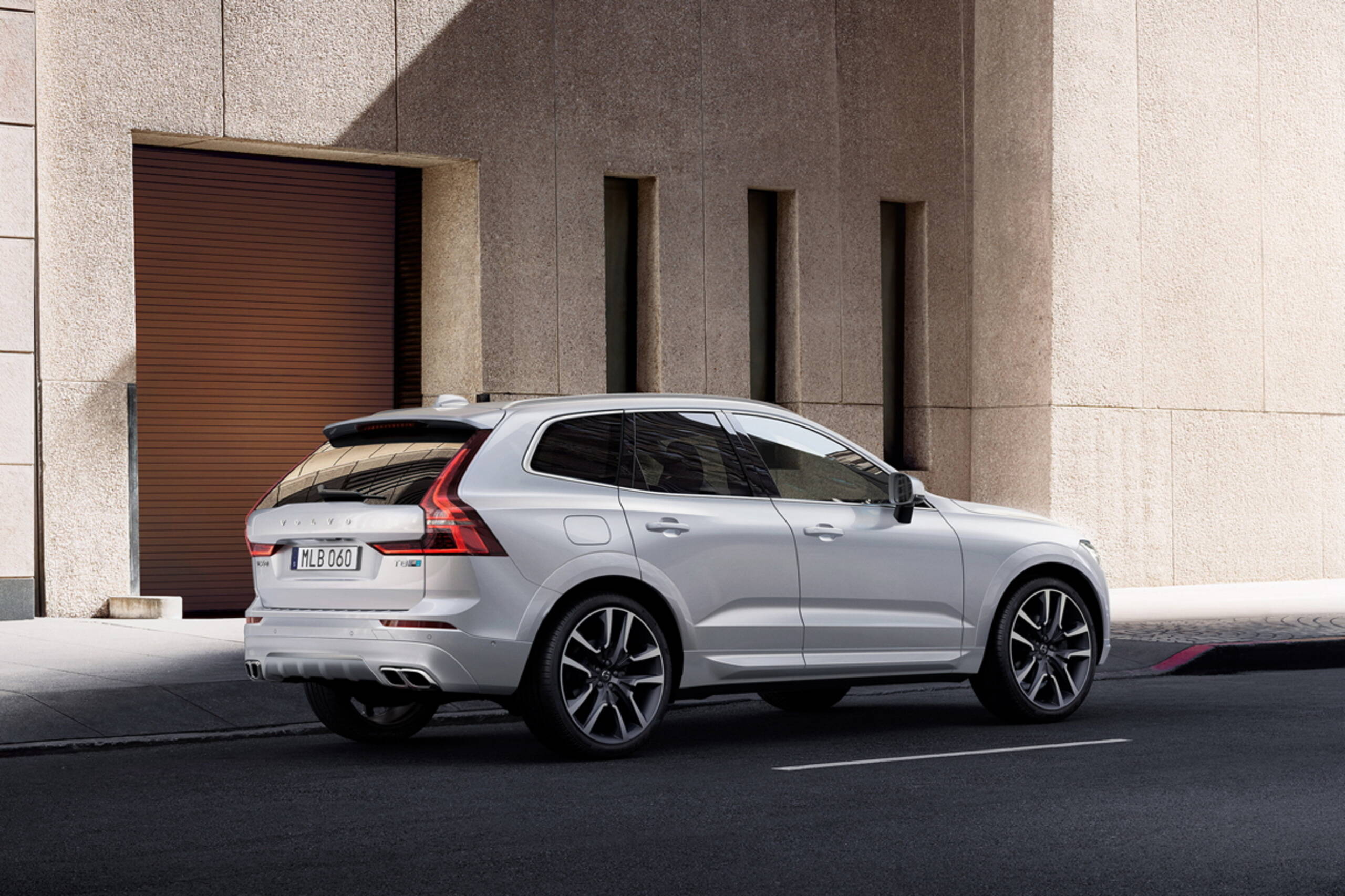 Volvo XC60 T8 Polestar: la potenza sale a 421 CV