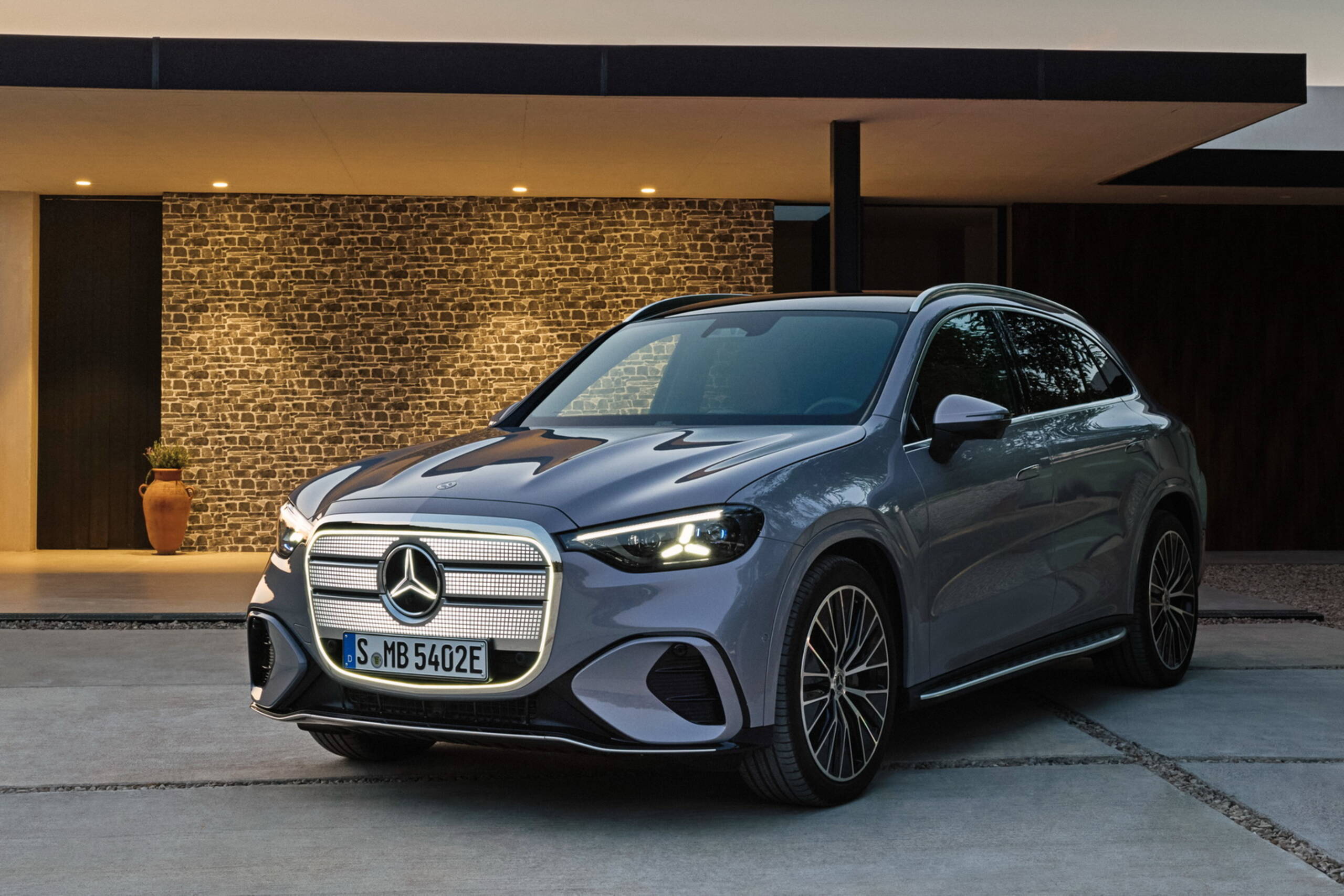 Con la GLC elettrica un nuovo volto per le Mercedes di domani