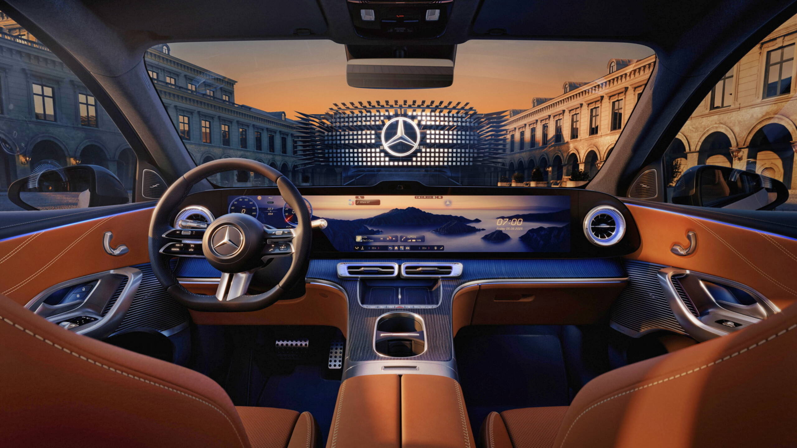 Mercedes GLC elettrica: plancia a tutto schermo