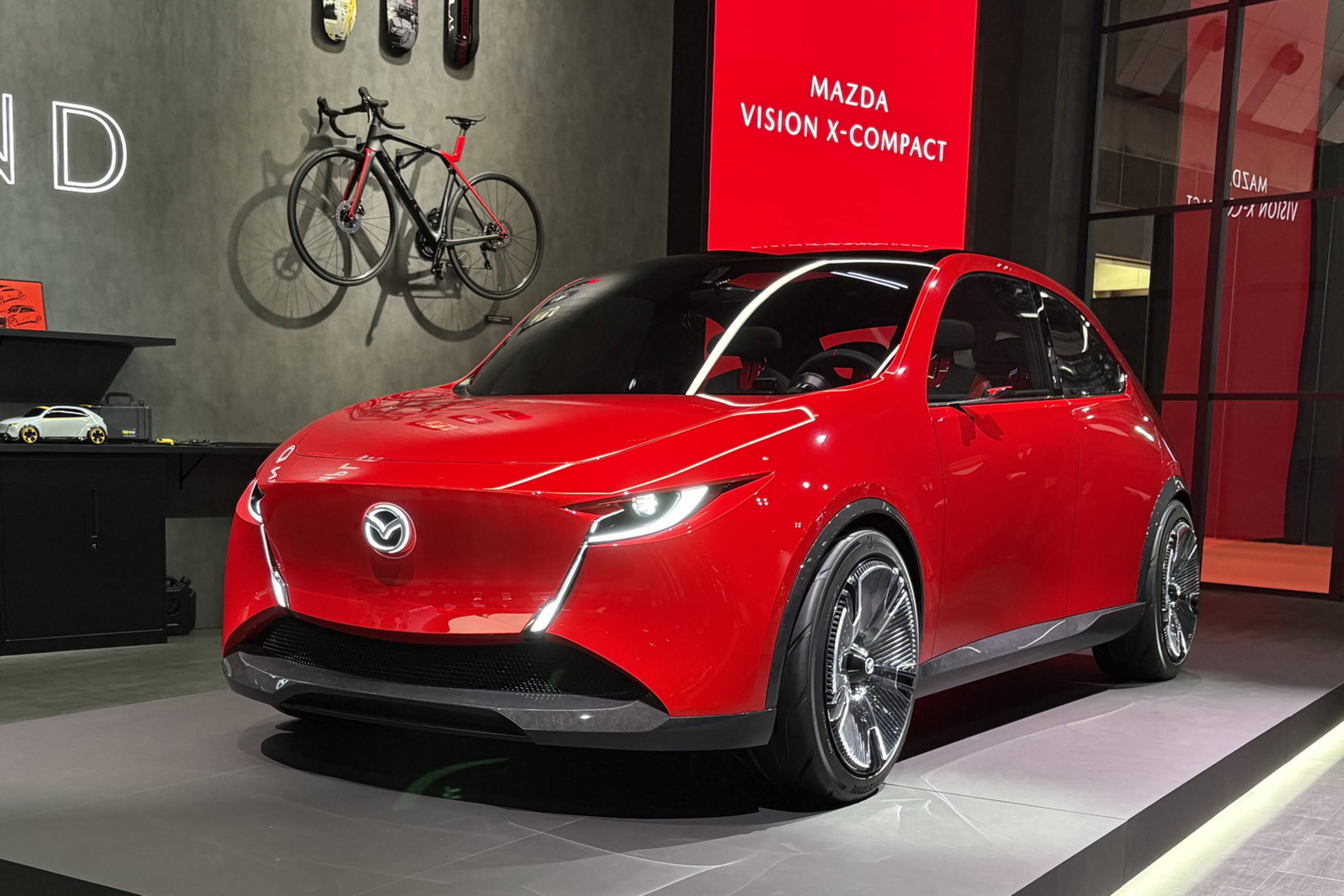 Mazda: due concept per vedere il futuro