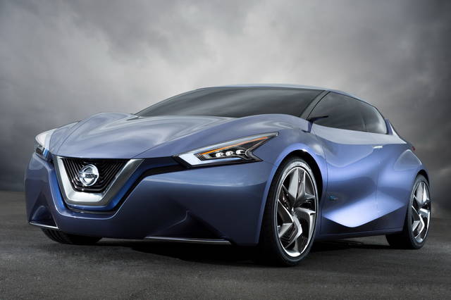 Nissan Friend-ME, berlina “giovane”