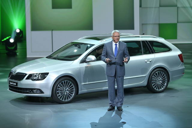 A Shanghai la nuova Skoda Superb