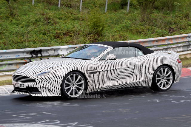 Foto spia per la Vanquish Volante