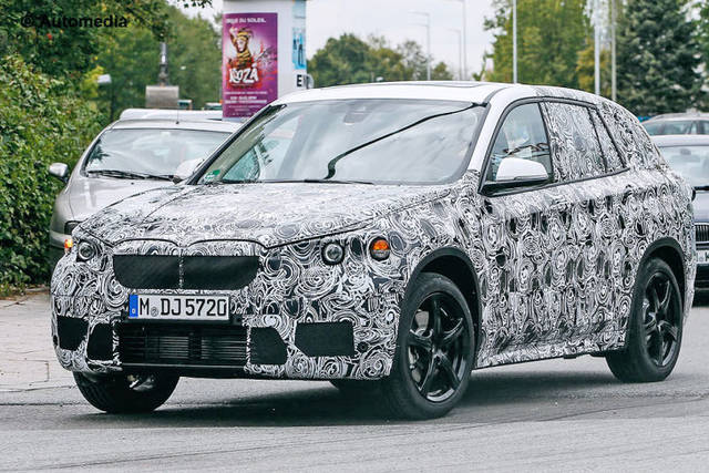 Primi passi per la BMW X1 del 2015