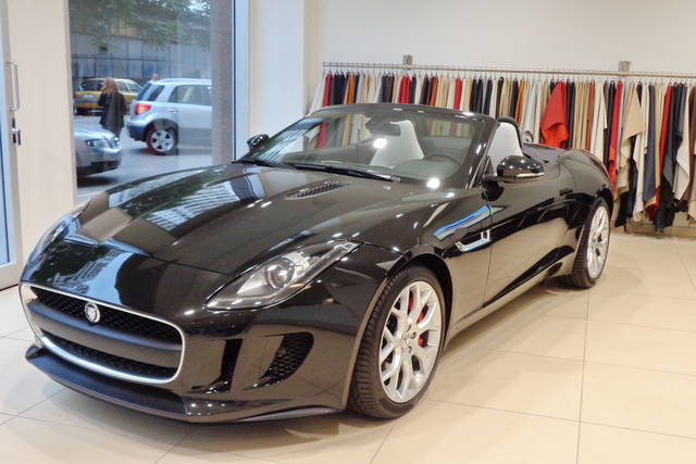 Jaguar e Land Rover a Milano