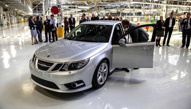 Saab, cercasi partner per sopravvivere
