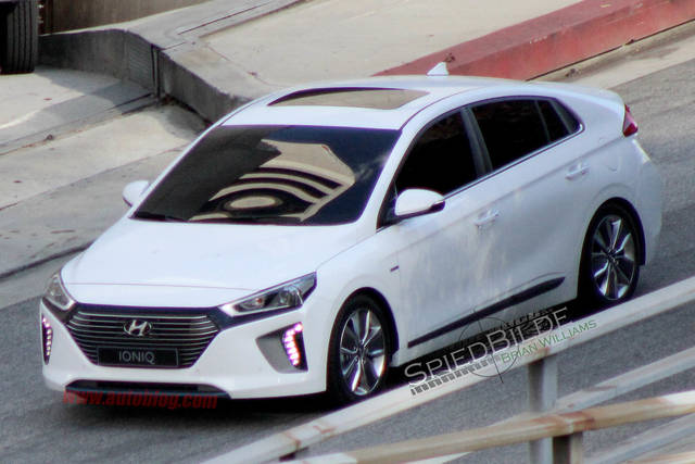 Hyundai Ioniq: le immagini senza veli