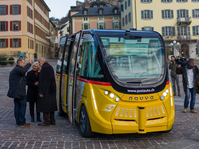 In Svizzera un minibus a guida autonoma