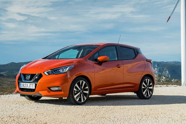 La Nissan punta anche sui servizi