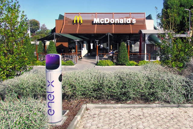 the-charging-stations-in-mcdonald-s-newsy-today