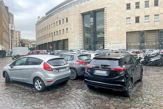 Segnala un parcheggio irregolare e guadagna soldi