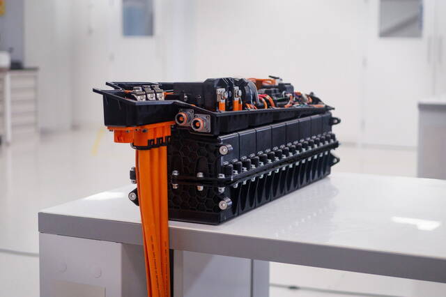 La batteria che si carica in 18 secondi approvata per la produzione