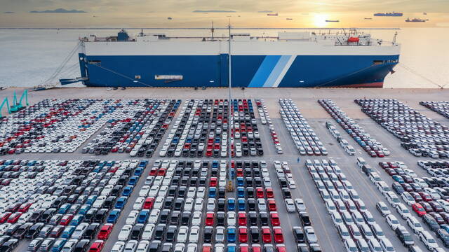 Dazi sulle auto: UE e USA si accordano per il 15%