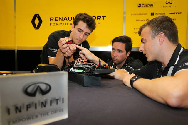 Infiniti Engineering Academy: da studenti a tecnici di Formula 1