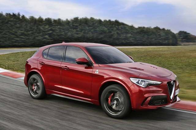 Alfa Romeo Stelvio Quadrifoglio Il Prezzo 232 Di 95 000 Euro