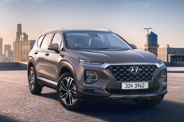 Hyundai Santa Fe 2018: le prime immagini
