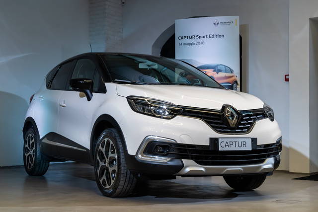 Renault Captur Arrivano Gli Allestimenti Sport Edition