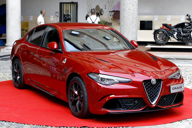 Compasso D Oro Al Design Dell Alfa Romeo Giulia