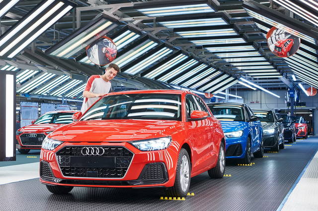 begins the production of the Audi A1 Sportback
