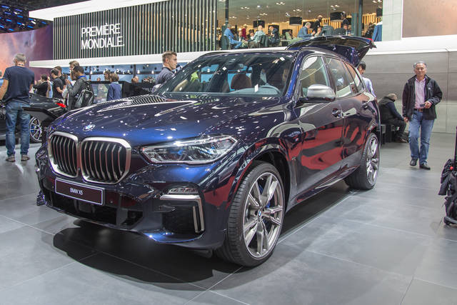 BMW X5: fedele alla linea
