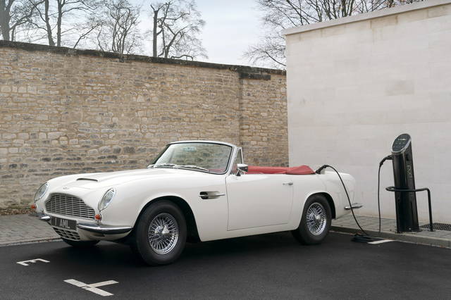 Aston Martin: le classiche convertite in elettriche