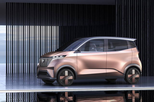 Nissan IMk: il traffico non la spaventa