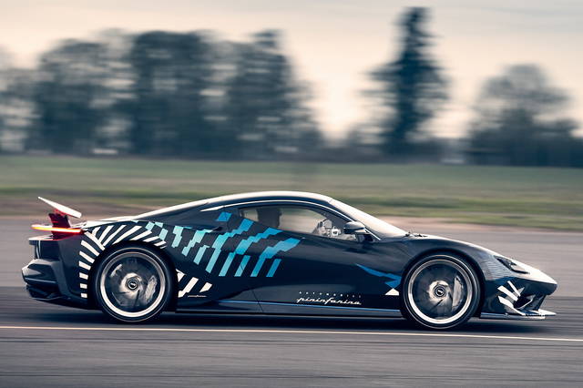 Pininfarina Battista: iniziano i test su strada