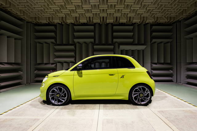 Abarth 500e: Well, the sound is right